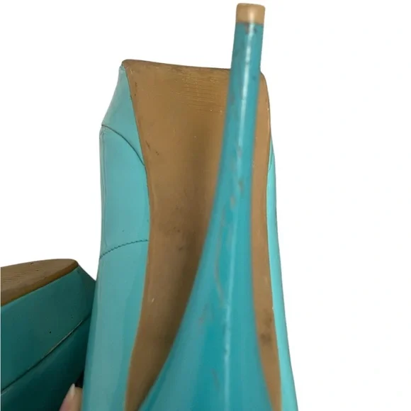 Pumps - Picture 7 of 7